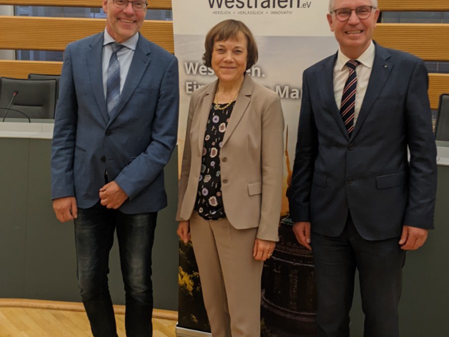 Jürgen Henke, Annette Kurschus und Vorsitzender Manfred Müller