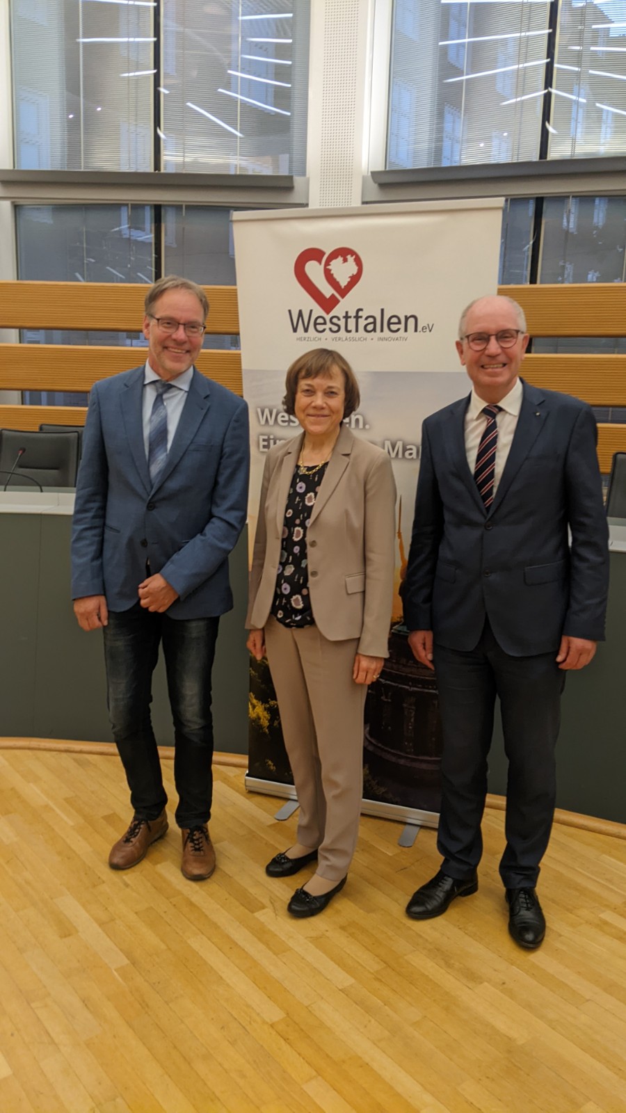 Jürgen Henke, Annette Kurschus und Vorsitzender Manfred Müller